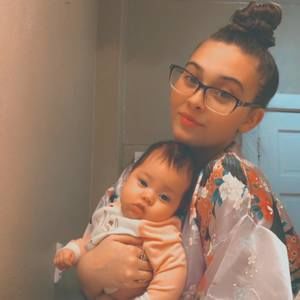 Meet your Posher, Alyssa